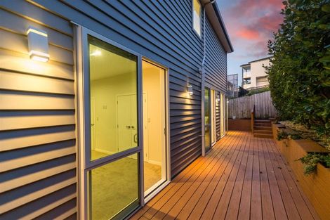 Photo of property in 5 Bridget Court, Red Beach, 0932