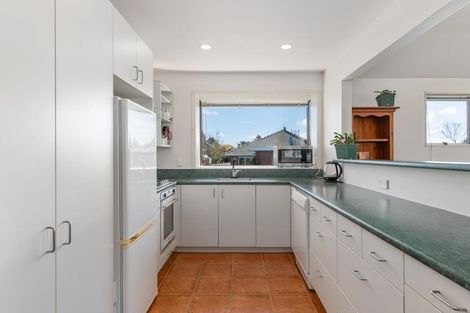 Photo of property in 9a Cherry Place, Casebrook, Christchurch, 8051