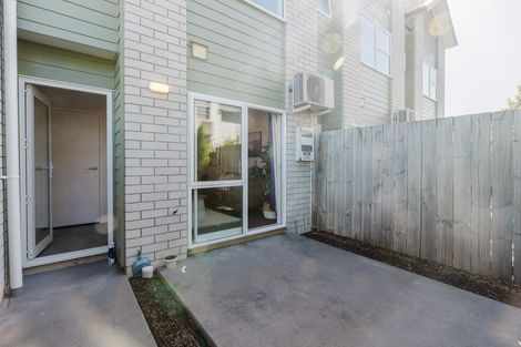 Photo of property in 16/10 Burrows Place, Frankton, Hamilton, 3204