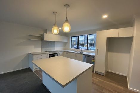 Photo of property in 18 Holystone Road, Whitby, Porirua, 5024