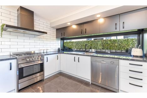 Photo of property in 32 Cridland Street West, Kaiapoi, 7630