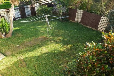 Photo of property in 2/708 Beach Road, Browns Bay, Auckland, 0630