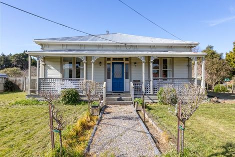 Photo of property in 7 Stanly Street, Eketahuna, 4900