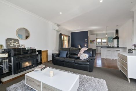 Photo of property in 69 Vogel Street, Roslyn, Palmerston North, 4414