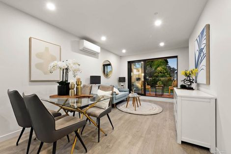 Photo of property in 2/13 Crosby Road, West Harbour, Auckland, 0618