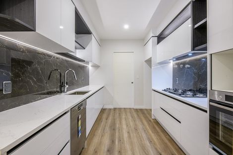 Photo of property in 2 Skua Road, Hobsonville, Auckland, 0616