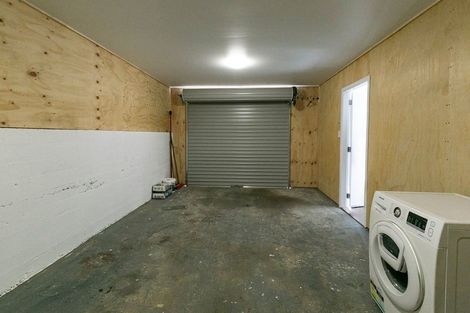 Photo of property in 97 Glanmire Road, Newlands, Wellington, 6037