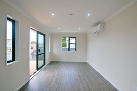 Photo of property in 7a Edwards Avenue, Henderson, Auckland, 0610