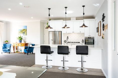 Photo of property in 10 Ruahine Road, Poraiti, Napier, 4112