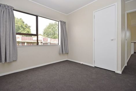 Photo of property in 2/87 Kayes Road, Pukekohe, 2120
