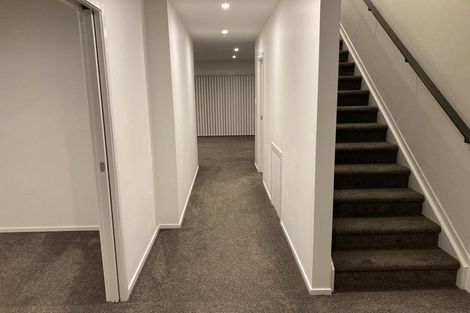 Photo of property in 4/60 Hayfield Way, Karaka, Papakura, 2580