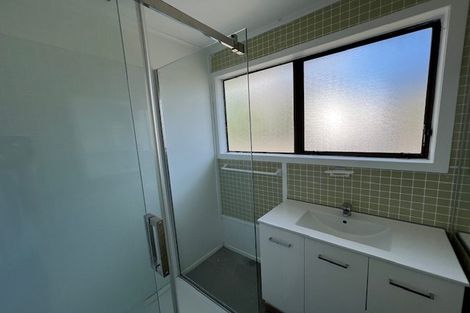 Photo of property in 4 Elvira Place, Ranui, Auckland, 0612