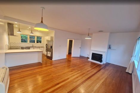 Photo of property in 51 Albemarle Road, Northland, Wellington, 6012