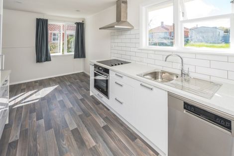 Photo of property in 90 Harper Street, Gonville, Whanganui, 4501