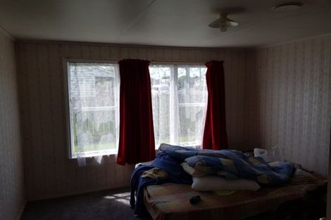 Photo of property in 120 Queen Street, Westport, 7825