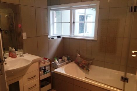 Photo of property in 14f1- Raukawa Grove, Trentham, Upper Hutt, 5018