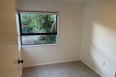 Photo of property in 1/3 Fayette Place, Te Atatu South, Auckland, 0610