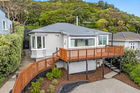 Photo of property in 147 Severn Street, Island Bay, Wellington, 6023