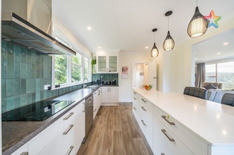 Photo of property in 79 Miromiro Road, Normandale, Lower Hutt, 5010
