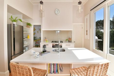 Photo of property in 28 Rata Street, Helensville, 0800