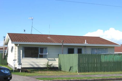 Photo of property in 12 Willerton Avenue, New Lynn, Auckland, 0600