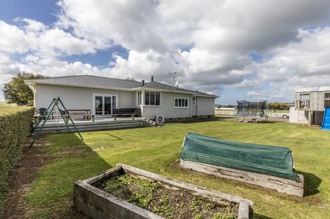 Photo of property in 71 Laws Road, Dannevirke, 4972