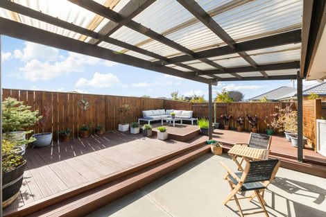 Photo of property in 7 Medallion Court, Kelvin Grove, Palmerston North, 4414