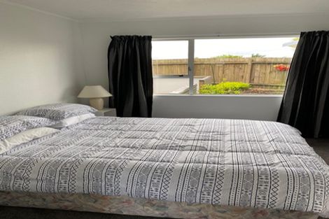 Photo of property in 15 The Bollard, Whitby, Porirua, 5024