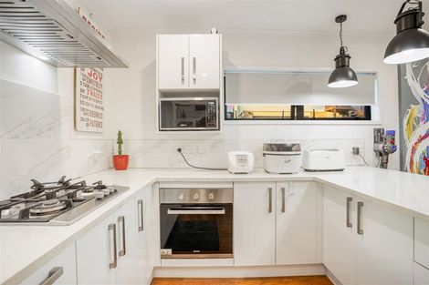 Photo of property in 1a Makora Road, Massey, Auckland, 0614