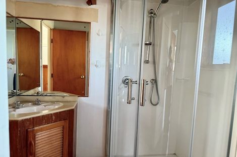 Photo of property in 624 Whangaparaoa Road, Stanmore Bay, Whangaparaoa, 0932