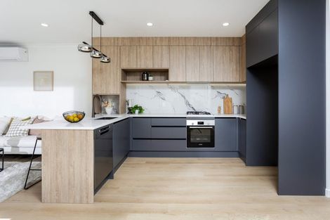 Photo of property in 24b Scarlock Avenue, Browns Bay, Auckland, 0630