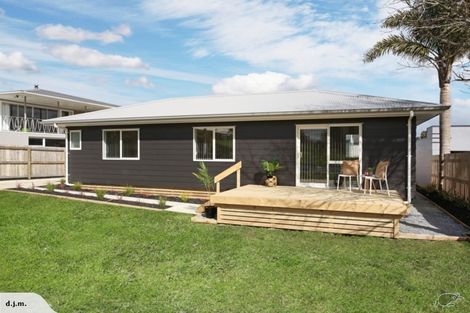 Photo of property in 14a Racecourse Road, Waiuku, 2123