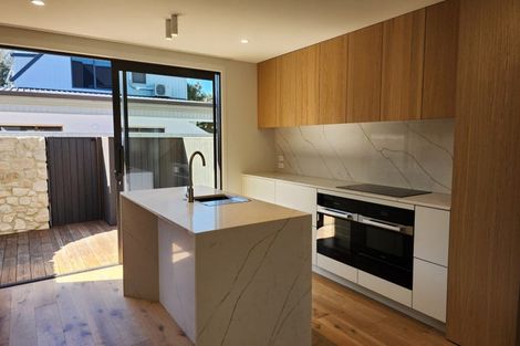 Photo of property in 109b Taylor Street, Cambridge, 3434