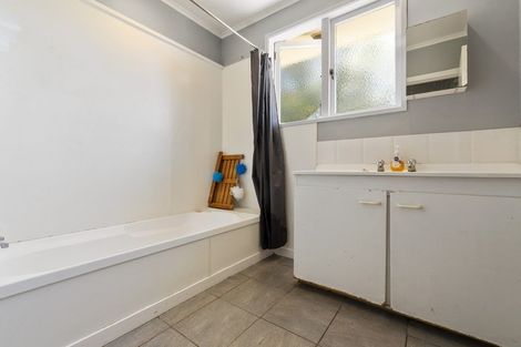 Photo of property in 93 Clayton Road, Mangakakahi, Rotorua, 3015