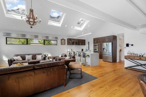 Photo of property in 12 Orford Drive, Jacks Point, Queenstown, 9371