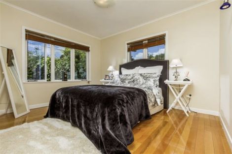Photo of property in 14 Cassino Street, Bayswater, Auckland, 0622