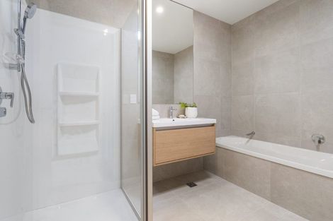 Photo of property in 55 Parkmore Drive, Rosehill, Papakura, 2113