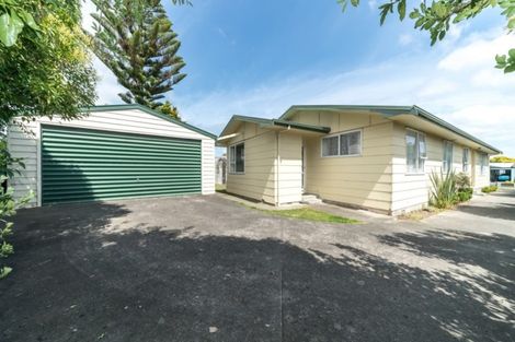 Photo of property in 38 Somerset Crescent, Highbury, Palmerston North, 4412