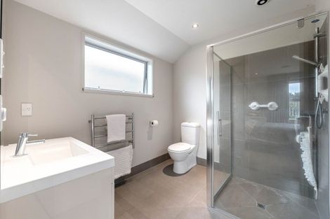 Photo of property in 4 Links Drive, Waiwhakaiho, New Plymouth, 4312