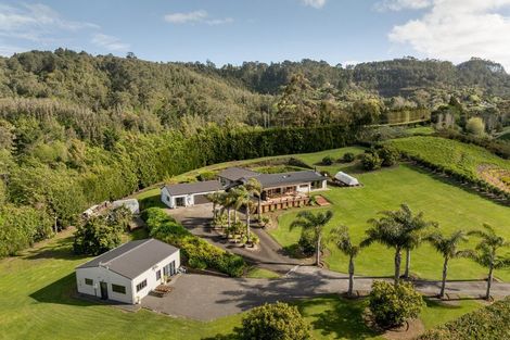 Photo of property in 10 Munro Road East, Minden, Whakamarama, 3179
