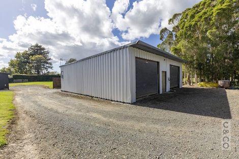 Photo of property in 88 Taupaki Road, Taupaki, 0782