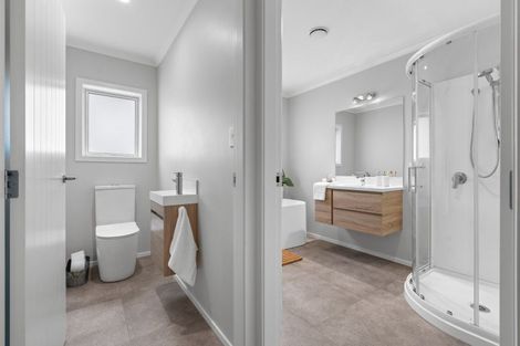 Photo of property in 60 Feist Street, Carterton, 5713