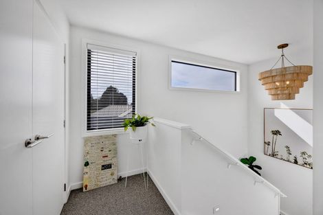 Photo of property in 12a Kauri Street, Merrilands, New Plymouth, 4312