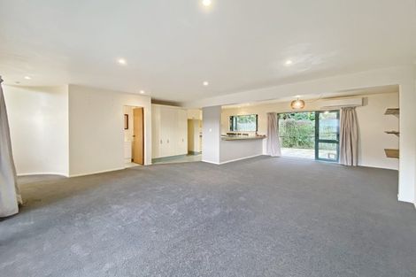 Photo of property in 7 Oak Grove, Mount Cook, Wellington, 6011