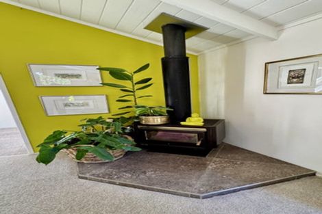 Photo of property in 11 Fitzpatrick Place, Chatswood, Auckland, 0626