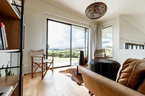 Photo of property in The Gatehouse, 187 Constable Road, Muriwai, Waimauku, 0881