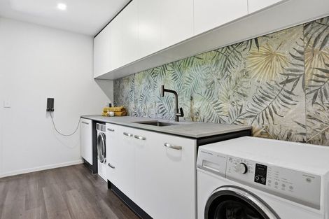 Photo of property in 1 Waimanu Lane, Bethlehem, Tauranga, 3110