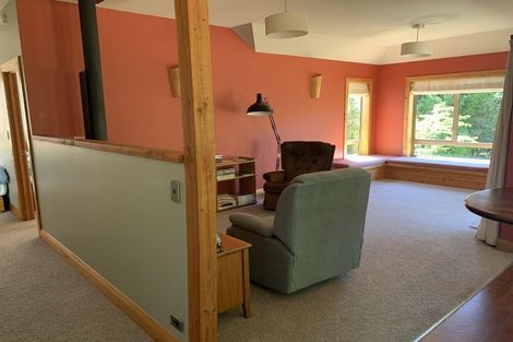 Photo of property in 8 Drake Place, Lake Hawea, Wanaka, 9382