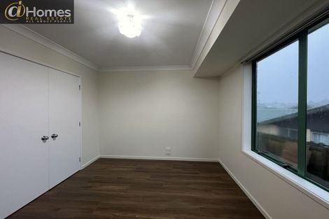 Photo of property in 5 Rosebay Rise, Henderson, Auckland, 0610