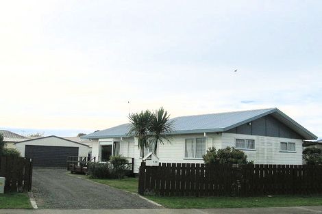 Photo of property in 111 Makarini Street, Paraparaumu, 5032